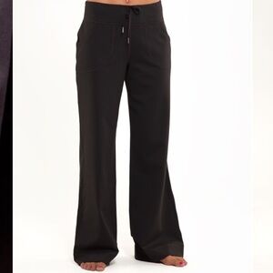 Lululemon Still Wide Leg Luon Pant 10 Black 29.5”